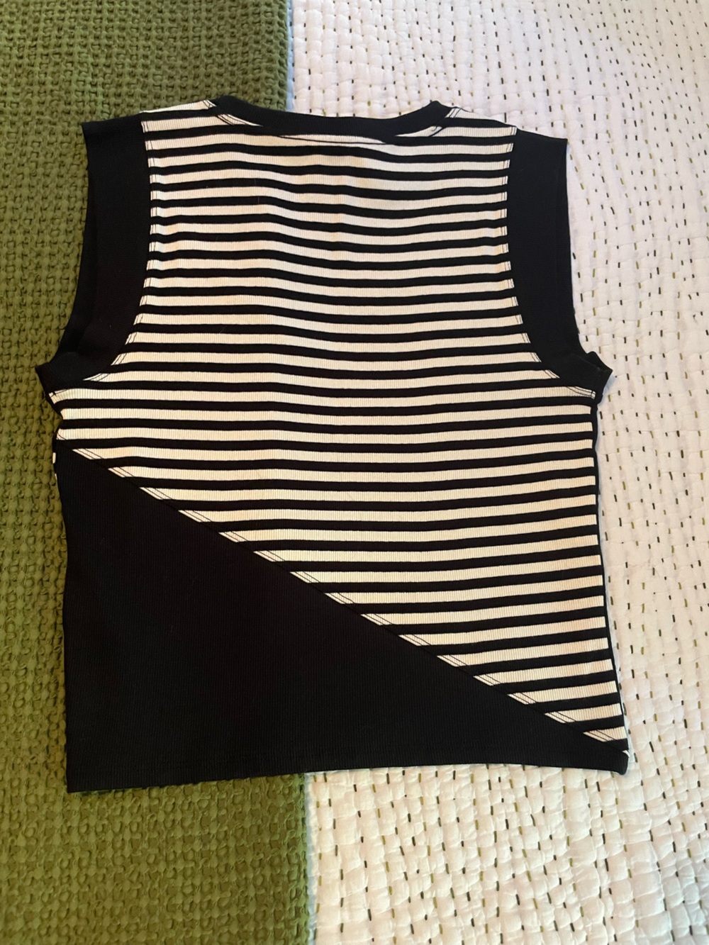 Maeve NWOT Black & White Ribbed Knit Cropped Shirt - Picture 3 of 6